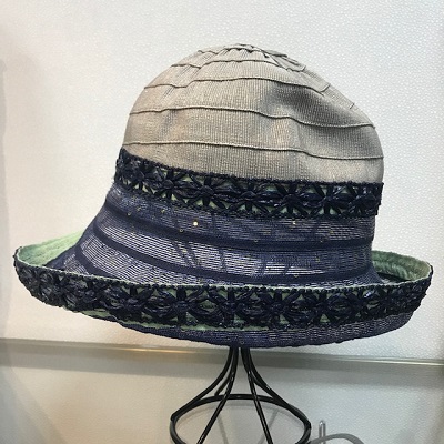 エレガントな夏の帽子