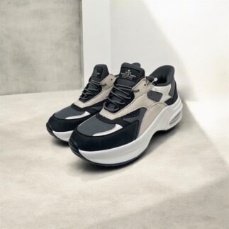 HANDS-FREE新作スニーカーフェア